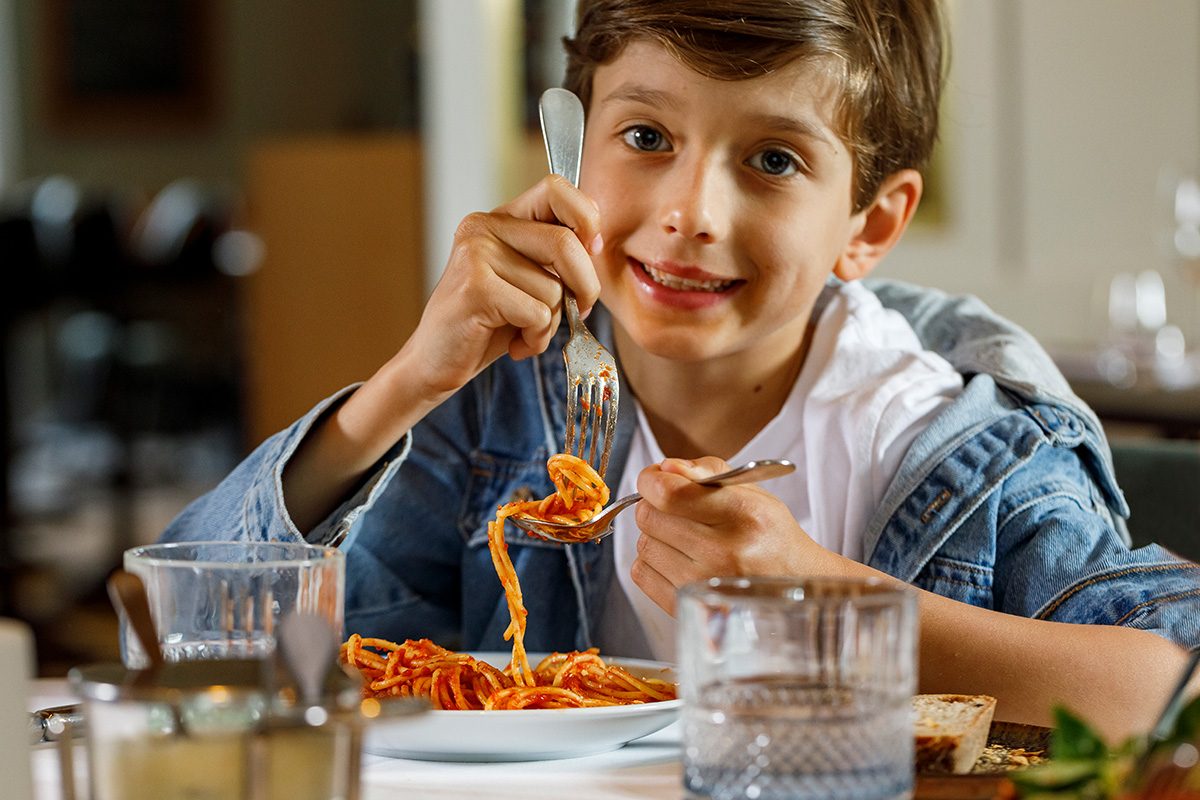 Spaghetti essen, Kind, Ristorante Mercato, Kloten, achesa Group